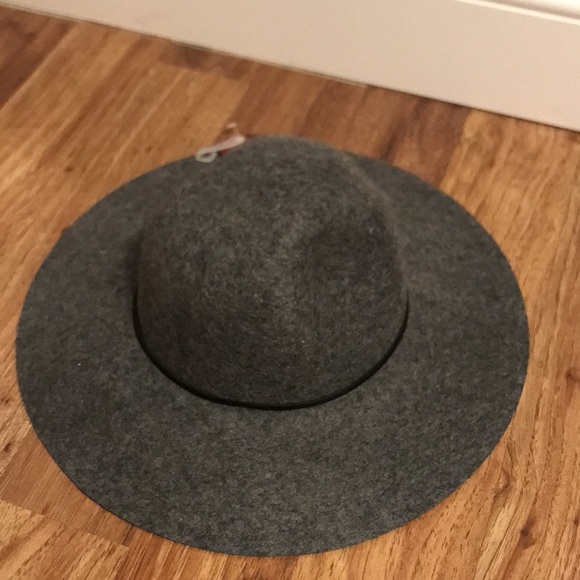 Wool hat - Picture 2 of 7